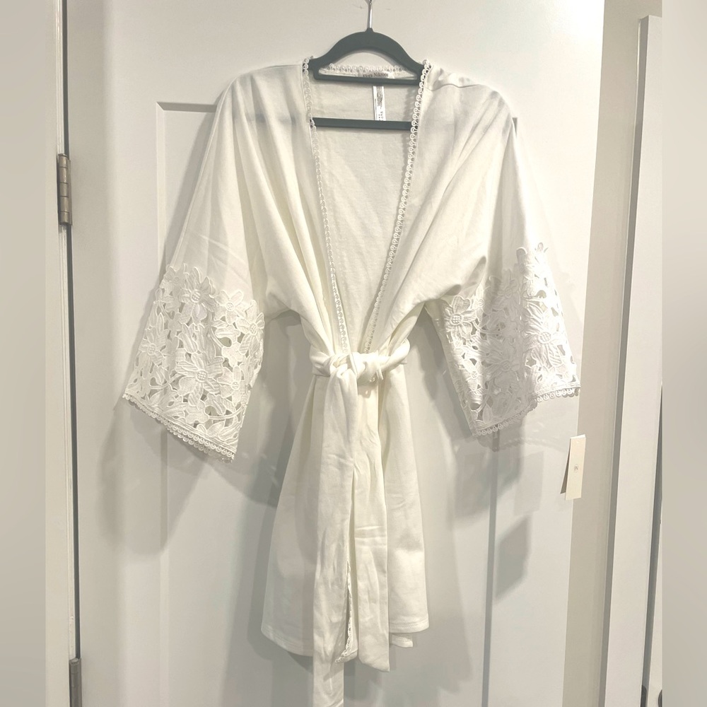 NWT FLORA NIKROOZ TERRY KIMONO ROBE